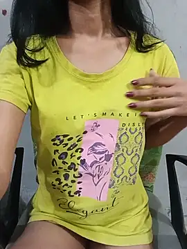 Daizy Shah online show from May 15, 6:26 pm