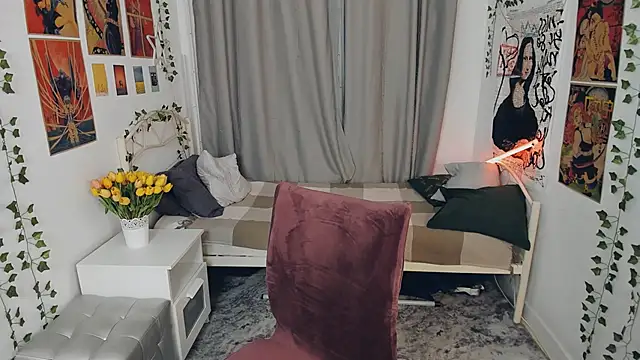 nazu chan online show from October 10, 11:09 am