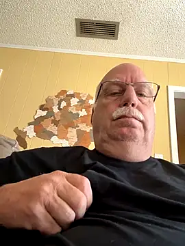 Snapshot of jimboemtp chatting on September 21, 1:57 pm jimboemtp online show from September 21, 1:57 pm