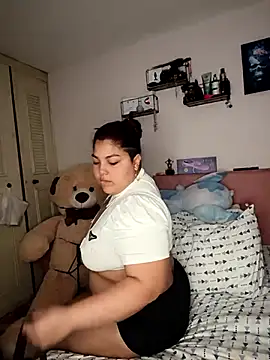 Snapshot of kendra_lil_evill chatting on October 10, 10:36 am kendra lil evill online show from October 10, 10:36 am