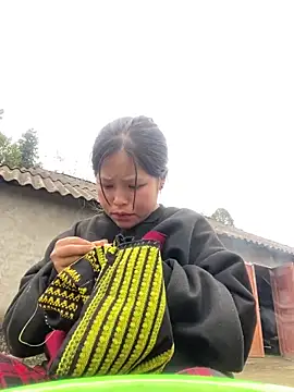 Snapshot of O_o_UwU_o_O chatting on November 19, 8:58 am O o UwU o O online show from November 19, 8:58 am