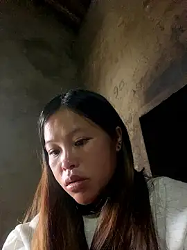 Snapshot of O_o_UwU_o_O chatting on January 17, 12:15 am O o UwU o O online show from January 17, 12:15 am