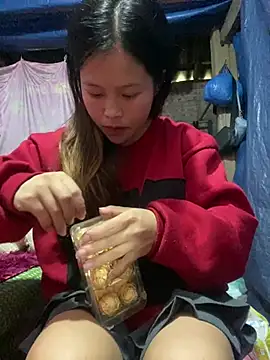 Snapshot of O_o_UwU_o_O chatting on February 7, 8:40 am O o UwU o O online show from February 7, 8:40 am