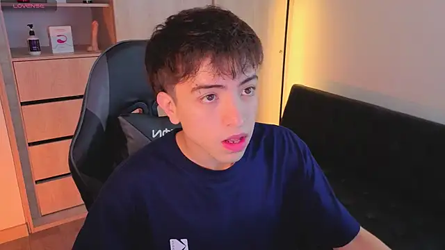 onlinenico online show from October 27, 8:02 pm