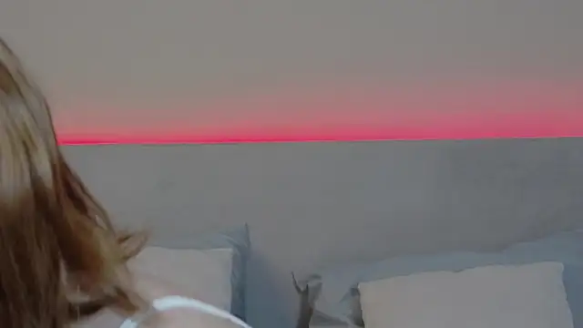 MarianeSun online show from June 26, 3:44 am