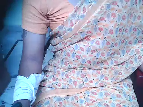 Snapshot of sakshi-44 chatting on February 21, 6:03 am sakshi-44 online show from February 21, 6:03 am