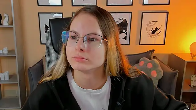 Carrie Rose online show from September 12, 4:23 am