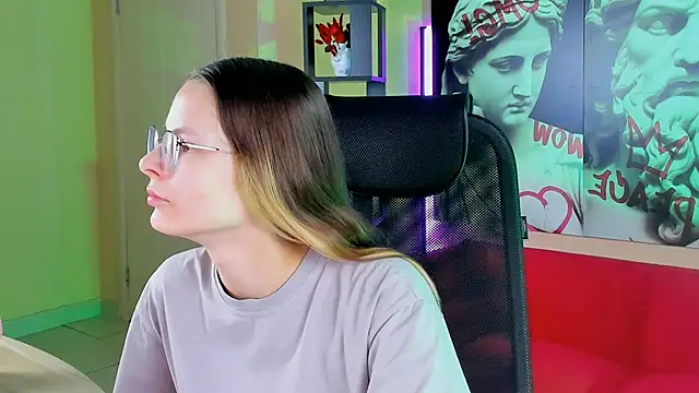 Carrie Rose online show from September 30, 4:17 am