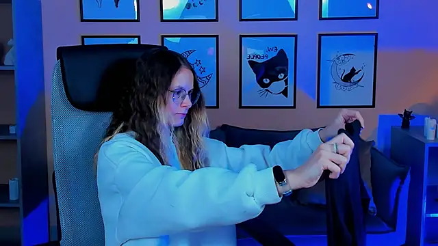 Carrie Rose online show from October 15, 4:12 am