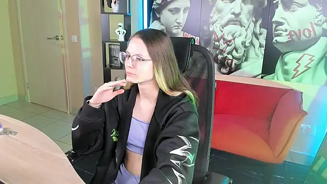 Carrie Rose online show from October 28, 2:15 am