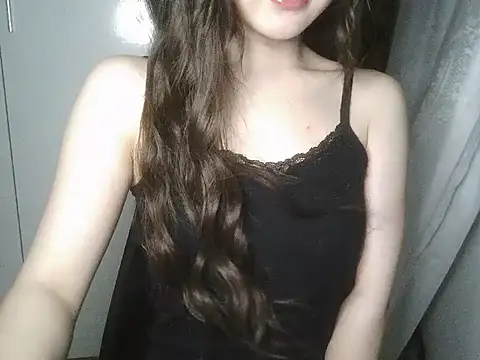 Annabelle-e online show from May 17, 7:32 pm