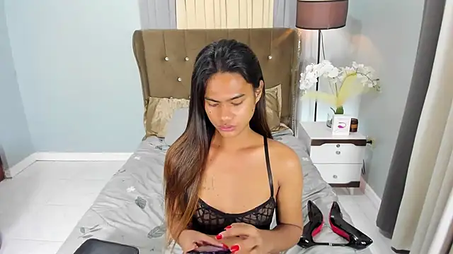 1HotAsianTS online show from October 24, 5:31 pm