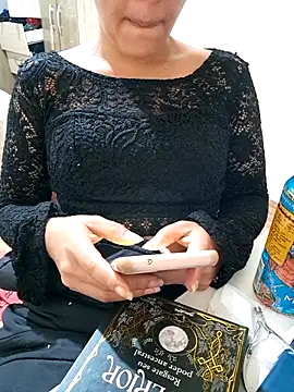 Snapshot of euahotmarii20 chatting on September 25, 9:24 am euahotmarii20 online show from September 25, 9:24 am