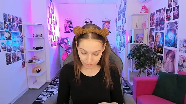 JenniferKiim online show from March 15, 8:31 am