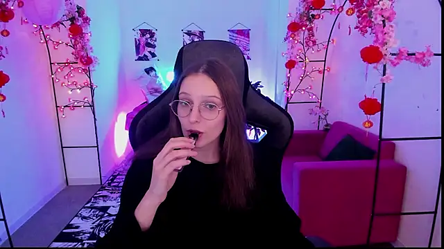 JenniferKiim online show from March 30, 9:21 am