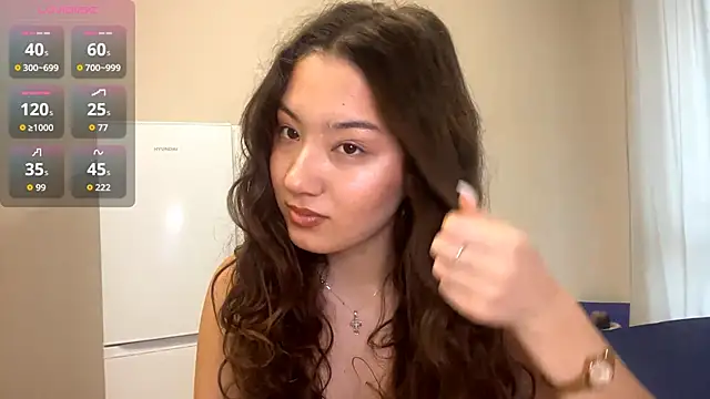 Snapshot of Sakuravice chatting on September 29, 9:14 am Sakuravice online show from September 29, 9:14 am