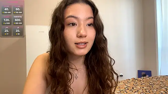 Snapshot of Sakuravice chatting on October 3, 9:06 am Sakuravice online show from October 3, 9:06 am