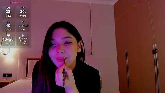 yummmymommy online show from September 19, 12:39 pm