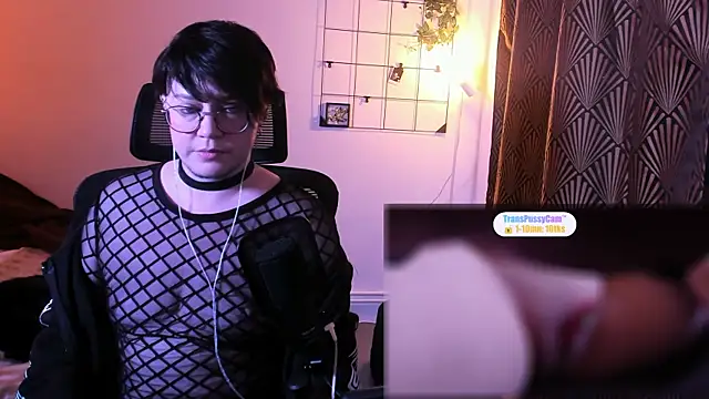 MossPrince online show from May 8, 7:52 pm