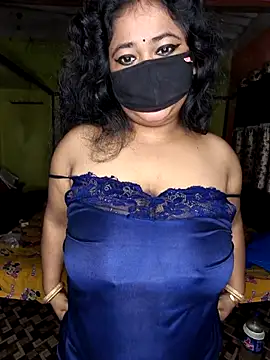 Smile-quien online show from September 25, 4:32 pm