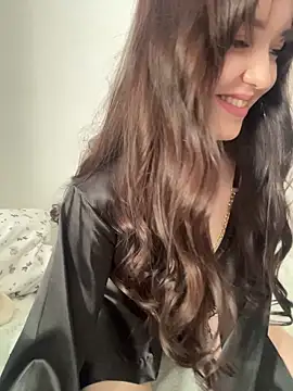 Snapshot of Veliora chatting on April 27, 10:02 am Veliora online show from April 27, 10:02 am