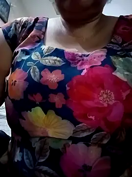 Snapshot of Rakhi_sawant143 chatting on September 23, 5:05 pm Rakhi sawant143 online show from September 23, 5:05 pm