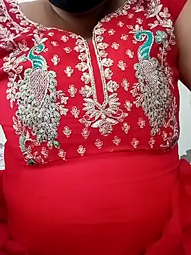 Snapshot of Rakhi_sawant143 chatting on November 4, 7:18 am Rakhi sawant143 online show from November 4, 7:18 am