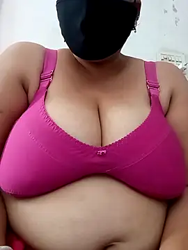 Snapshot of Rakhi_sawant143 chatting on November 7, 7:19 am Rakhi sawant143 online show from November 7, 7:19 am