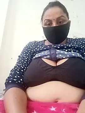 Snapshot of Rakhi_sawant143 chatting on November 13, 2:21 am Rakhi sawant143 online show from November 13, 2:21 am