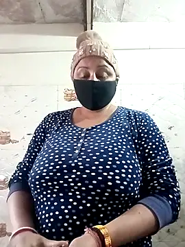 Snapshot of Rakhi_sawant143 chatting on December 5, 2:09 am Rakhi sawant143 online show from December 5, 2:09 am