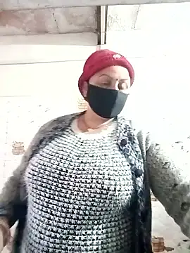 Snapshot of Rakhi_sawant143 chatting on January 10, 2:35 am Rakhi sawant143 online show from January 10, 2:35 am