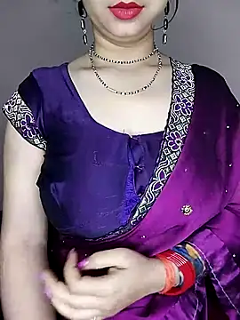 Snapshot of Oh_011 chatting on November 8, 1:28 am Oh 011 online show from November 8, 1:28 am