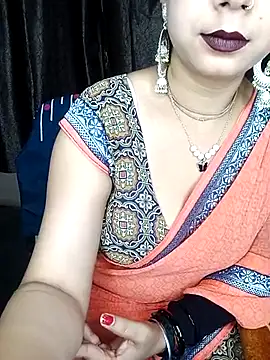 Snapshot of Oh_011 chatting on April 29, 5:30 pm Oh 011 online show from April 29, 5:30 pm