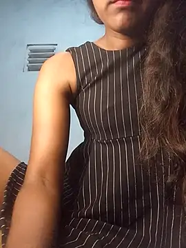 Snapshot of venuki_ihalagamage chatting on March 18, 4:54 pm venuki ihalagamage online show from March 18, 4:54 pm