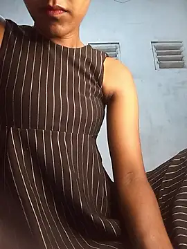 Snapshot of venuki_ihalagamage chatting on March 30, 5:36 pm venuki ihalagamage online show from March 30, 5:36 pm