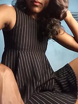 Snapshot of venuki_ihalagamage chatting on April 1, 4:37 pm venuki ihalagamage online show from April 1, 4:37 pm