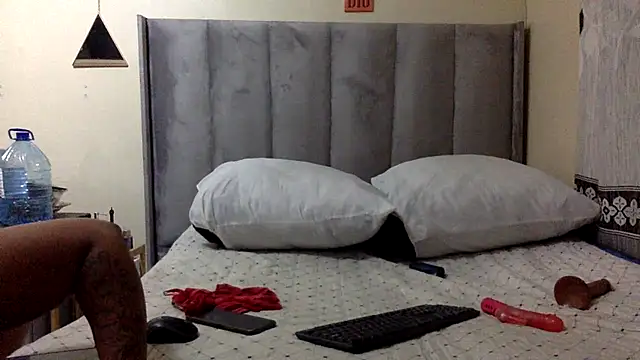 Snapshot of Judylicius chatting on October 10, 3:05 am Judylicius online show from October 10, 3:05 am