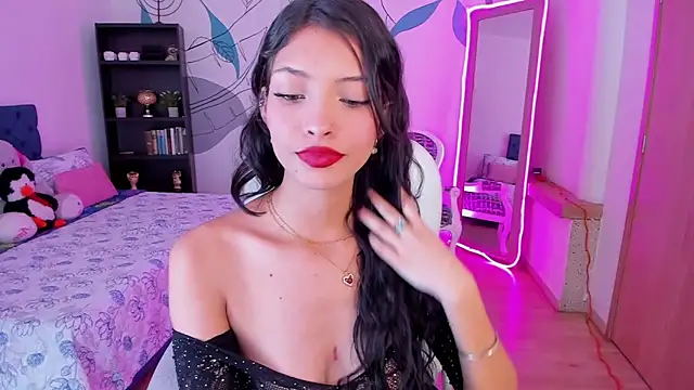 Mia Clay1 online show from May 13, 8:27 pm