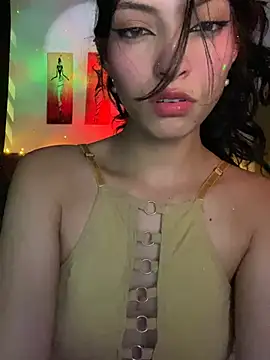 Mia Clay1 online show from May 21, 5:36 am
