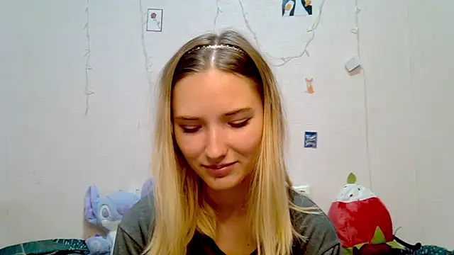  kikiclark   online show from September 18, 8:33 pm