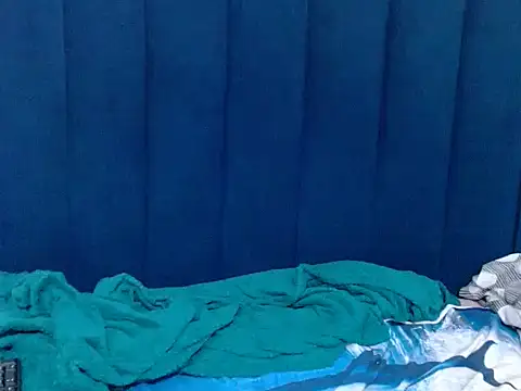 SexyBooobs online show from April 14, 5:13 am