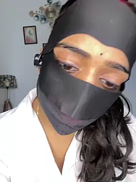 DesiSexyMonika online show from May 13, 9:39 am