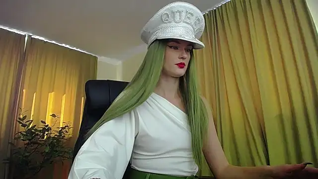 Snapshot of MysticVenus_ chatting on October 12, 7:51 am MysticVenus  online show from October 12, 7:51 am