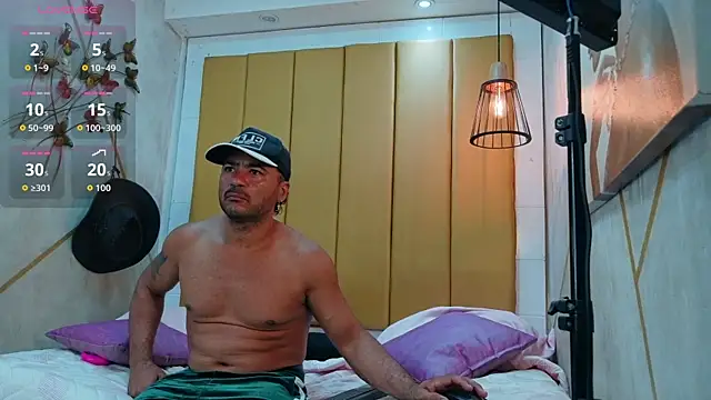 alphakongX online show from November 3, 11:59 pm