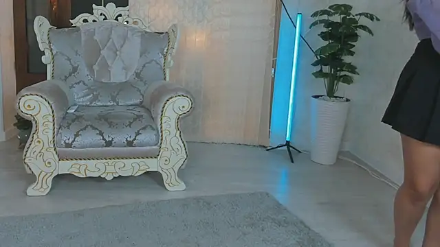 Amelia Nick online show from September 15, 6:30 pm
