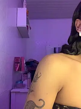 luluzinhax online show from September 27, 1:10 am