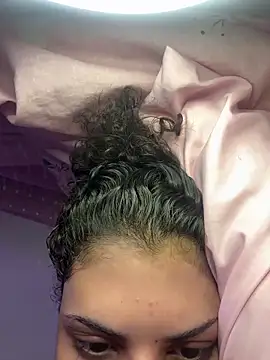 luluzinhax online show from March 25, 5:46 am