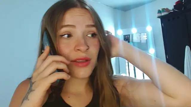 emily-scott online show from September 12, 3:01 pm