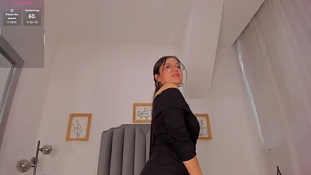 Snapshot of NebulaSin chatting on October 5, 7:45 pm NebulaSin online show from October 5, 7:45 pm