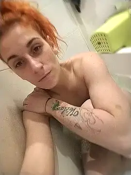  Pipi  online show from April 1, 11:55 am